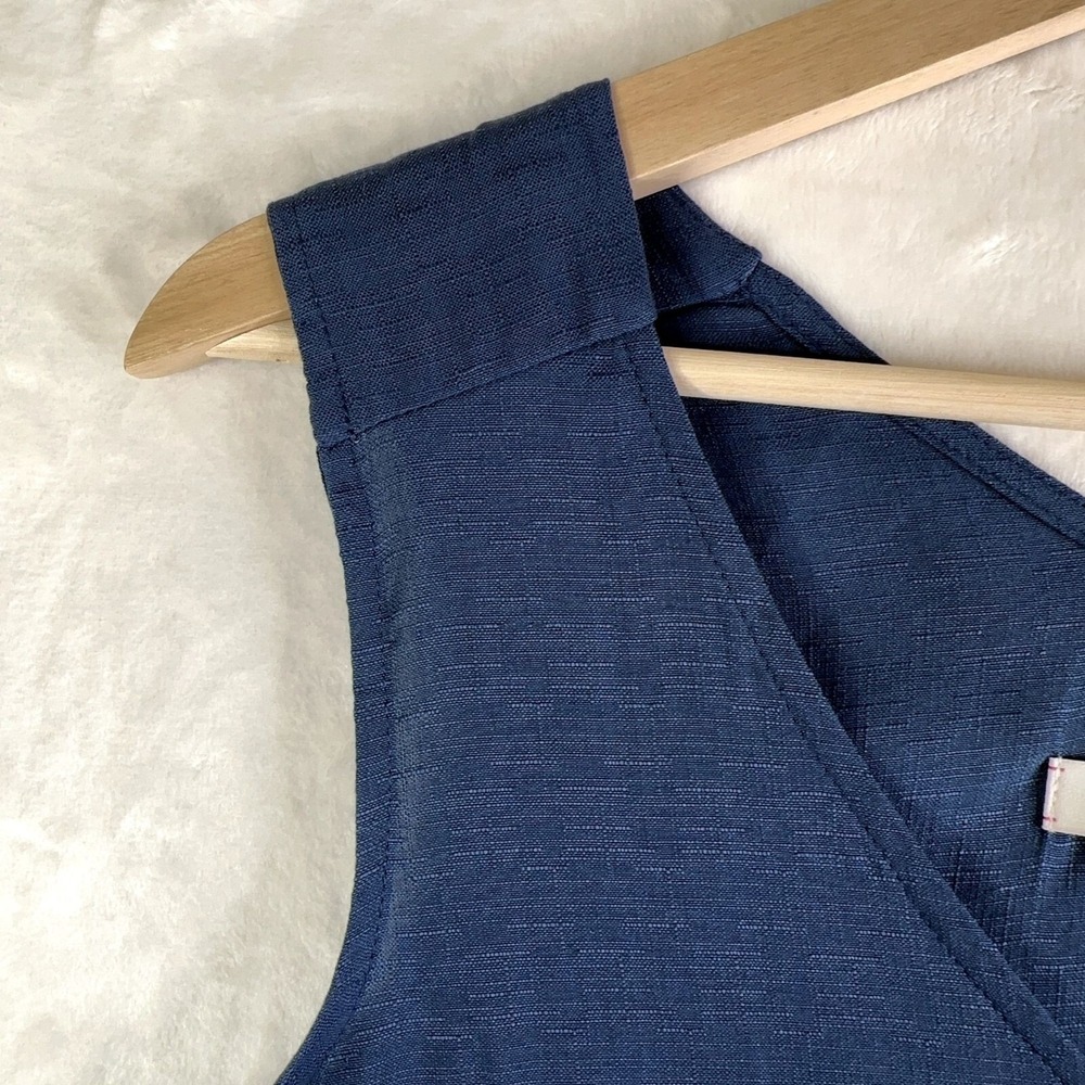 The Good Jane Womens Tank Top Medium Blue Textured Sleeveless Coastal Minimalist - Picture 7 of 9
